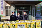 【시사】<미담> 박근배 씨, 이웃돕기 쌀 80포 기부 등 19일 충남 서천지역 소식