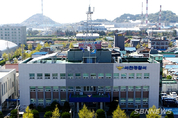 경찰, 충남 서천·전북 군산지역 차털이 범인 검거