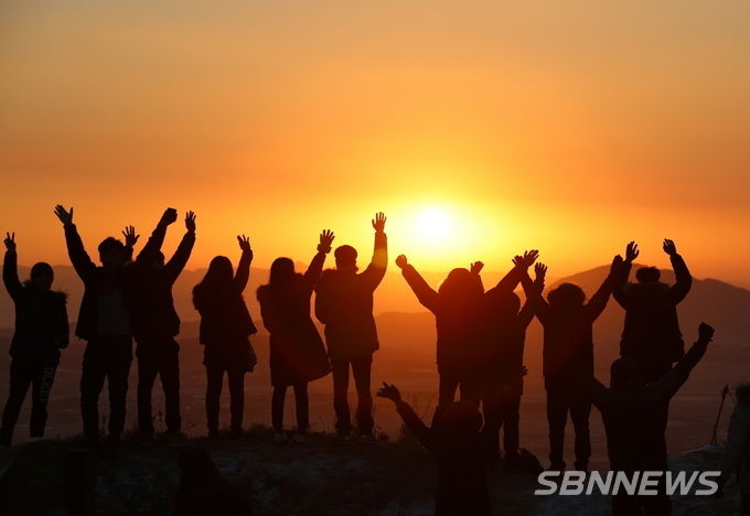 백화산 해맞이 (사진=태안군)