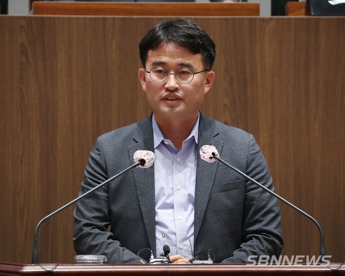 안장헌 기획경제위원장