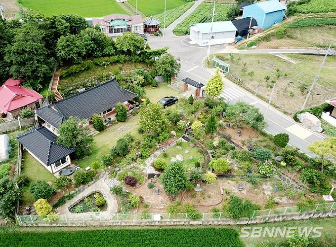 드론에서 본 산애재 전경