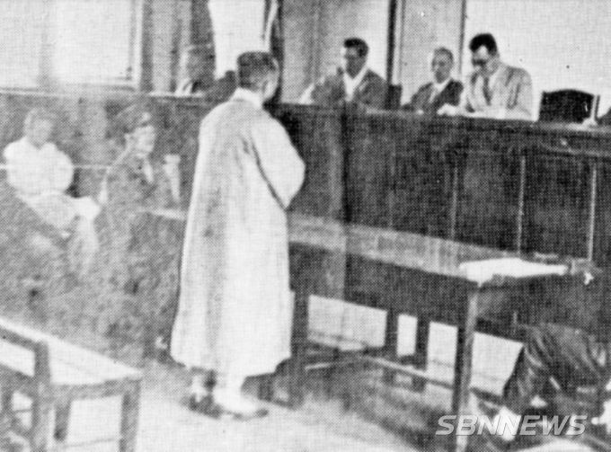 1949년 반민특위 특별재판소에서의 재판 모습.서울신문 DB