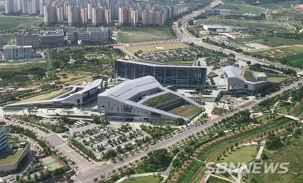 충남도청사