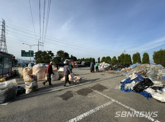 폐자원 수거 캠페인 진행사진