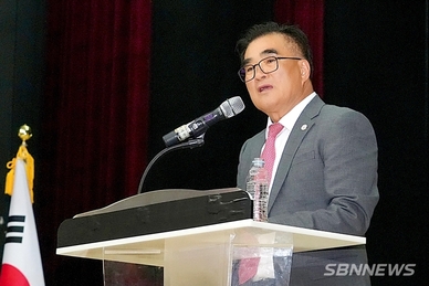 김기웅 서천군수, “금강하구, 형식적 처방보단 근본적 치료 시점”
