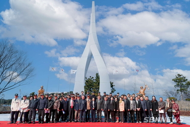 흩어진 호국의 혼, 마침내 하나의 거대한 성소(聖所)로 피어나다