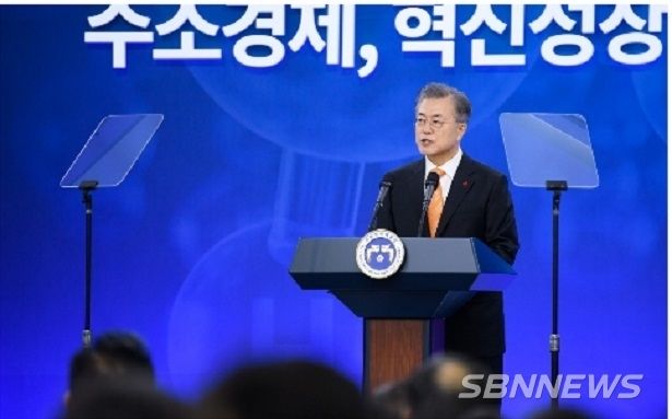 충청인들은 향후 1년간 우리집 살림이 지금과 비슷하거나 더 나빠질 것이라는 응답이 10명중 8명에 달했다[사진=청와대홈페이지 켑처] 