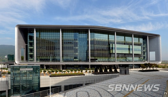 충남도의회 전경