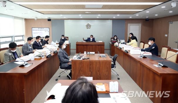 복지환경위원회 여성가족연구원 행정사무감사