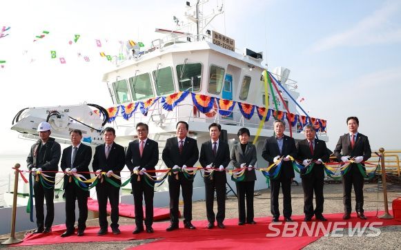 충청남도, 해양쓰레기 운반 ‘늘푸른충남호’ 진수