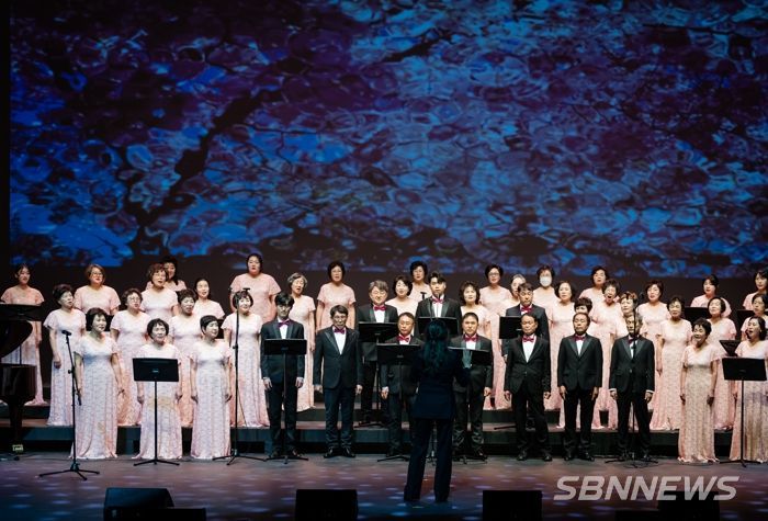청양군립예술단 창단 후 첫 연주회 ‘감동’