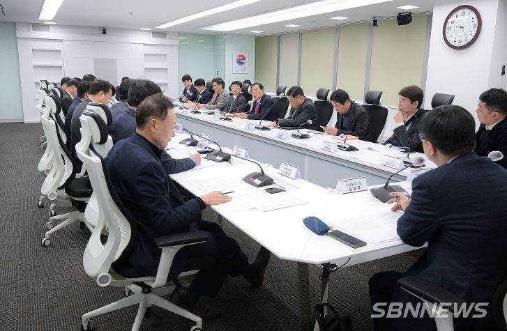 최민호 시장, 14일 간부회의 주재