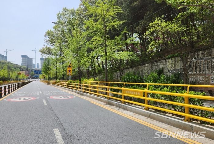 어린이보호구역 내 방호울타리 설치 현장