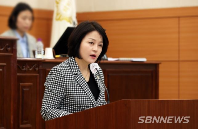 한형신 유성구의원, 안심귀가 서비스 앱 도입으로 묻지마 범죄 예방 강조